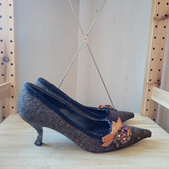 Prada Tweed Jewel Embellished Kitten Heel Pumps 38.5 - Picture 3 of 13